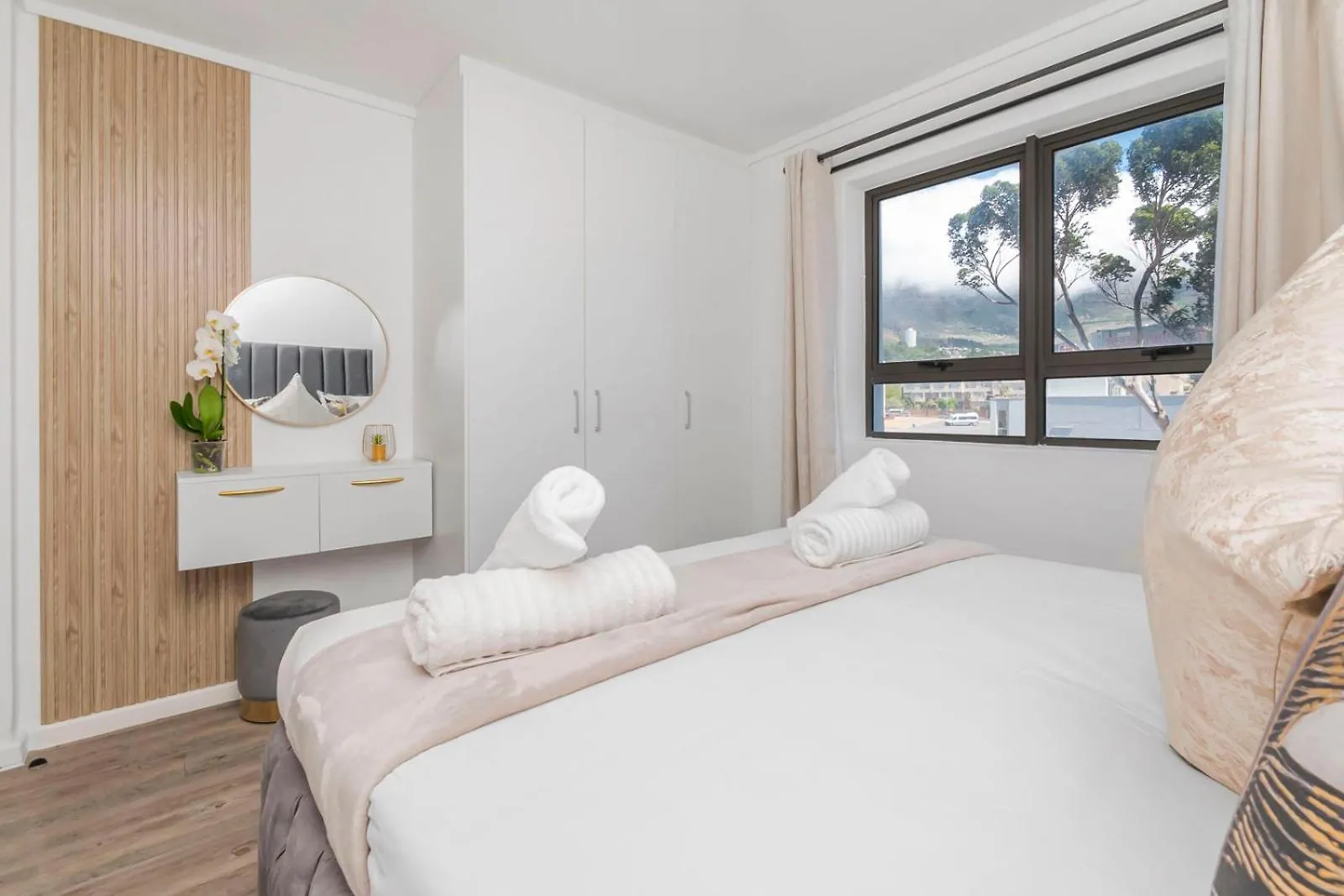 Castle Rock 2-Bedroom With Iconic Views ケープタウン アパート